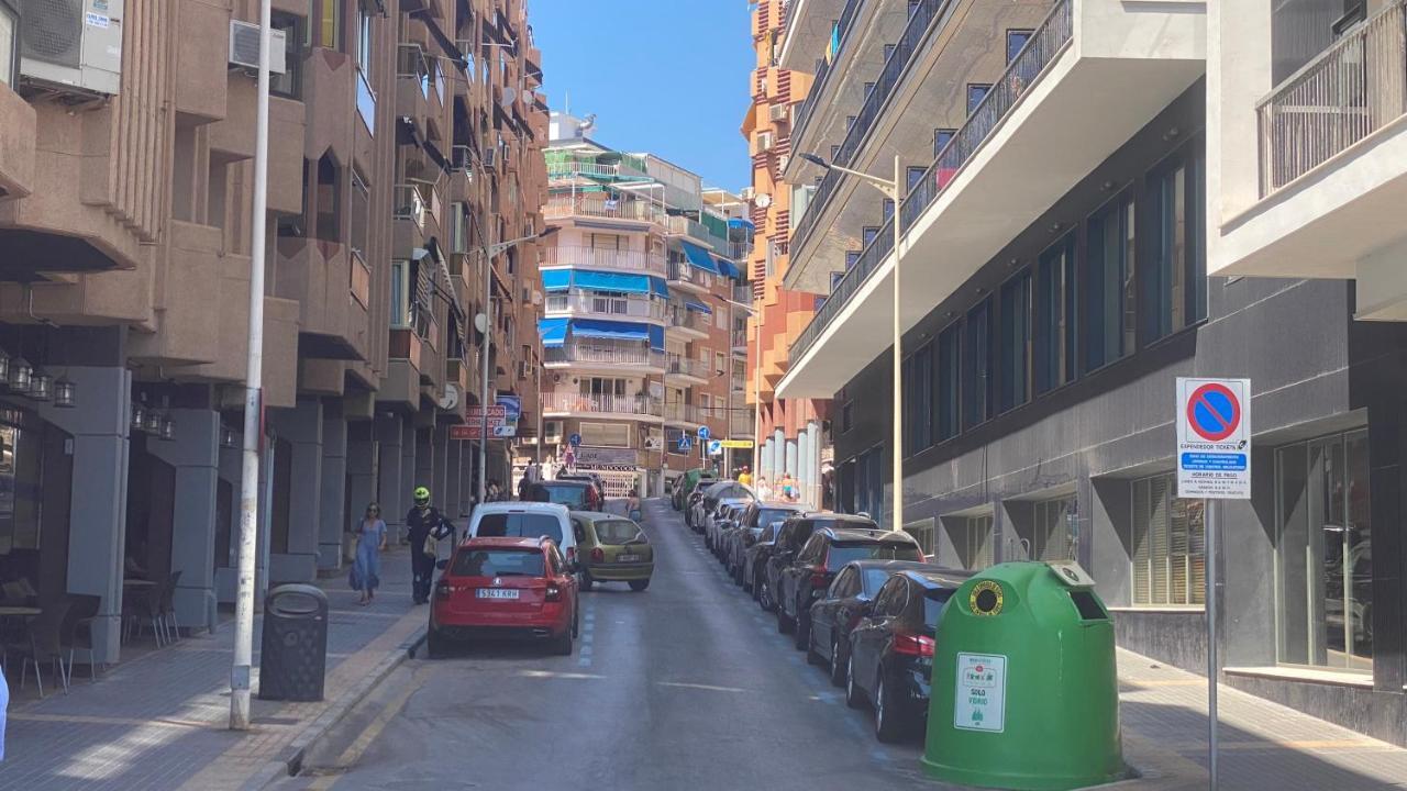 Solymar Poniente Apartamento Recien Reformado A 3 Min De Playa Poniente Y Del Centro Parking Opcional Benidorm Eksteriør billede
